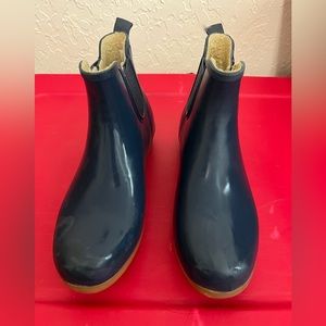 Navy Chooka rain boots